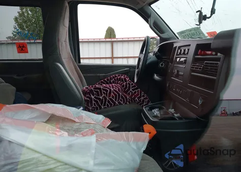 2020 Chevrolet Express G2500 Rwd 2500 Regular Wheelbase Lt from USA, damaged, VIN 1GAWGFFG0L1155958